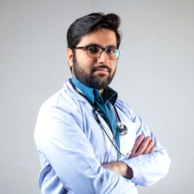 Dr. Marco Julio Velásquez